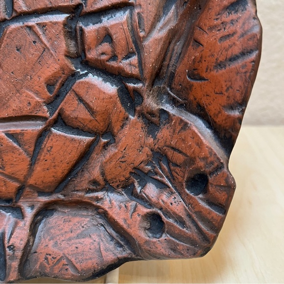 Square Ceramic Plate with Turtle Design in relief. Hand carved. Earthenware. - Picture 8 of 10